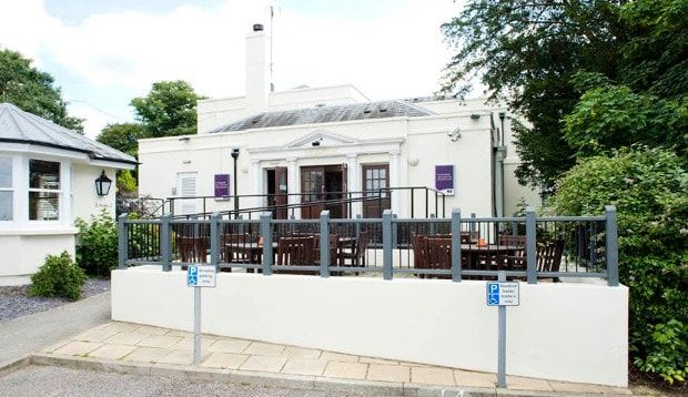 Premier Inn Arundel Exterior photo